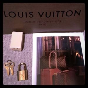 Authentic Louis Vuitton Lock & Keys #301